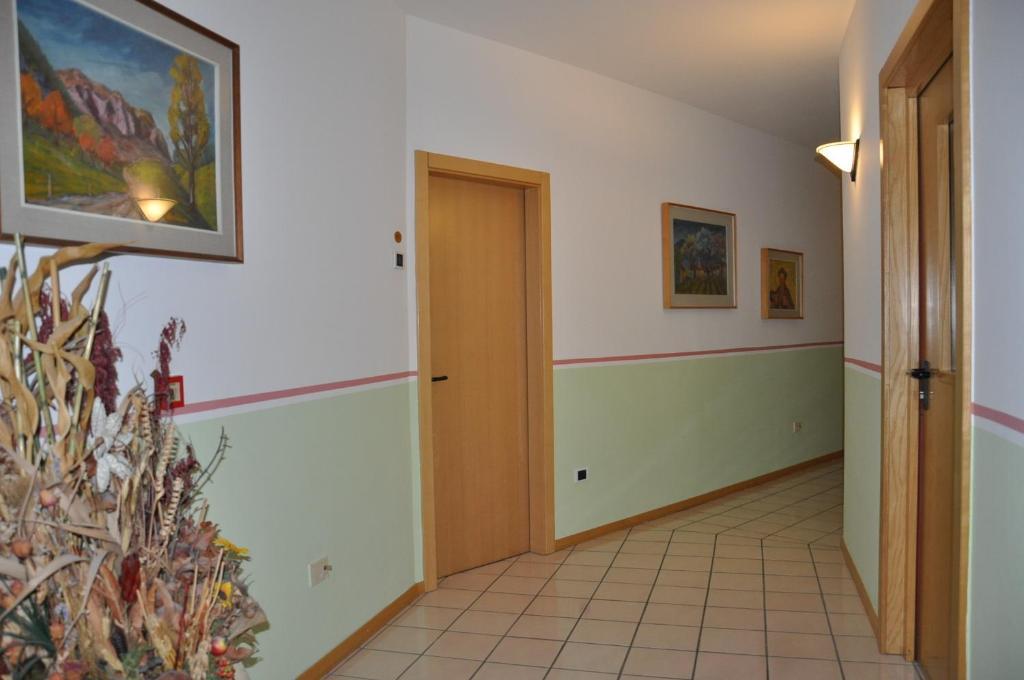 Hotel Ideal Kalfein Exterior foto